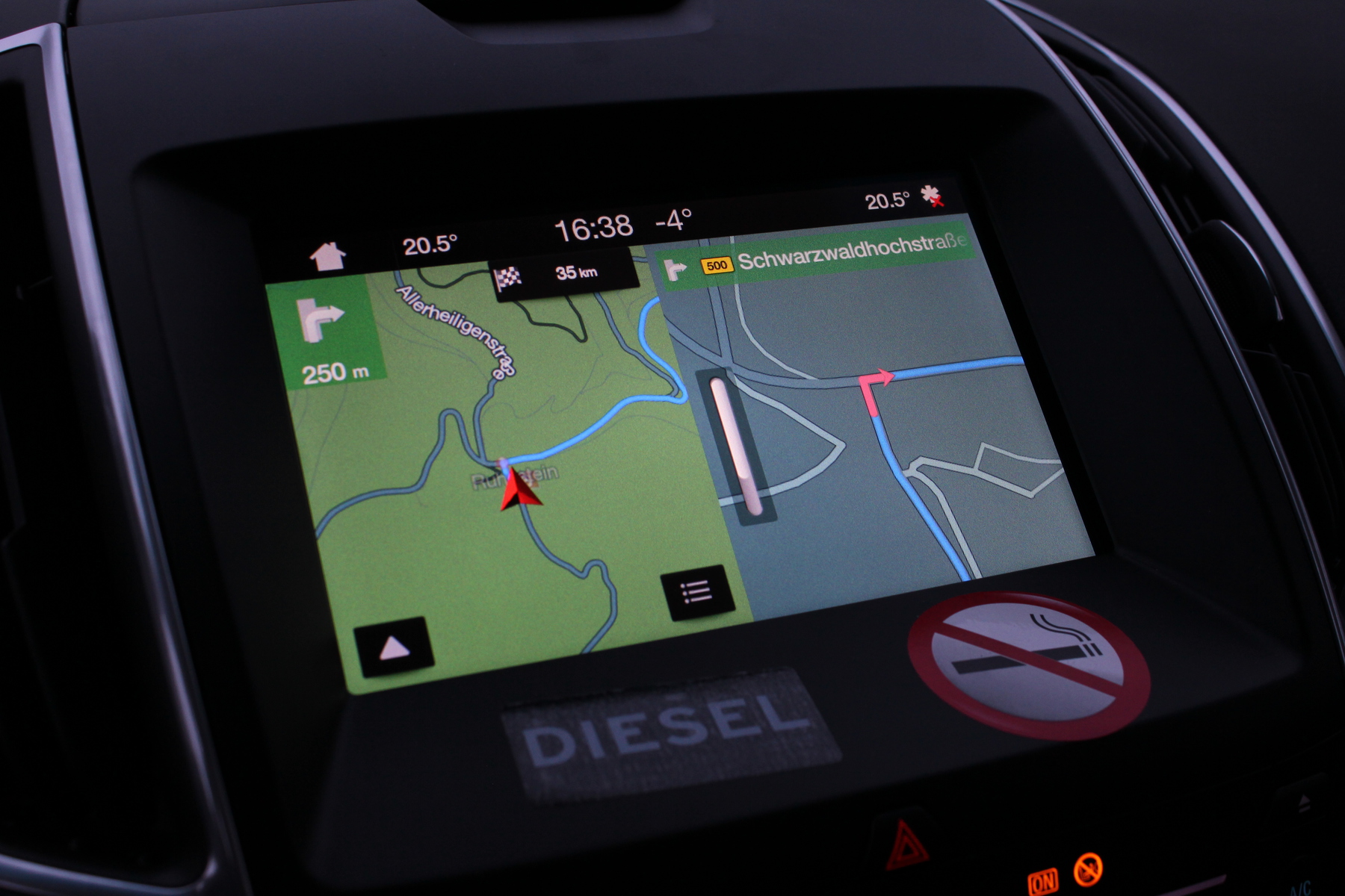 Navigation console in the Ford Edge review—it displays and reads German street names allowed in English